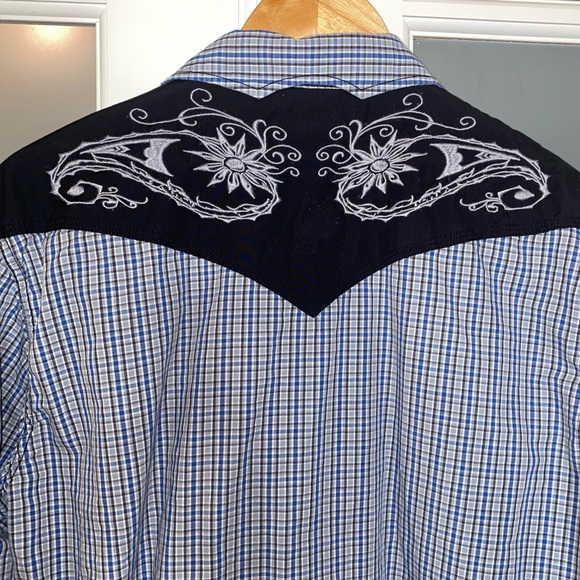 EUC Men’s Size Medium, Moon Shine Western Style Long Sleeve Snap Shirt - Picture 8 of 17